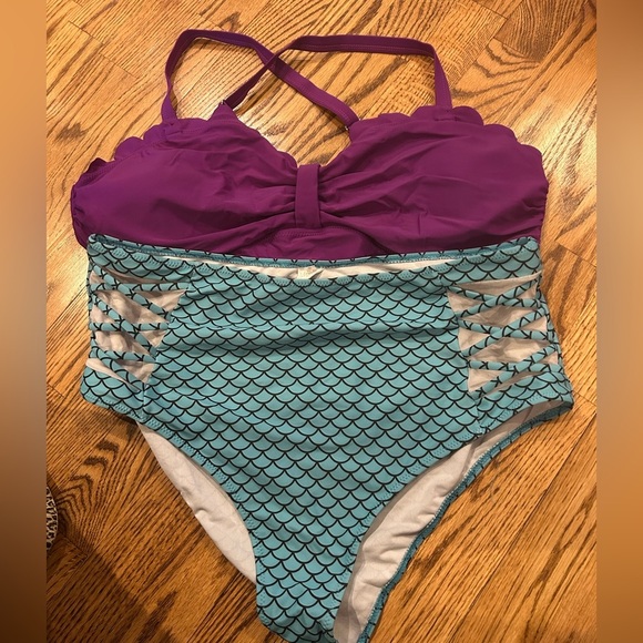 Mermaid 2 piece XXL swimsuit - Picture 1 of 4